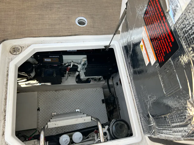 Slide: The Image of Cruisers Yachts 41 CANTIUS 2013 - 35