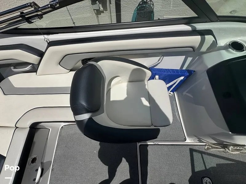 Slide: The Image of Yamaha SX195 2018 - 16743807
