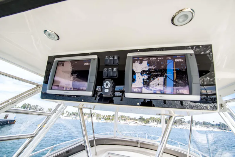 Slide: The Image of Sunseeker Sportfisher 37 2004 - 7