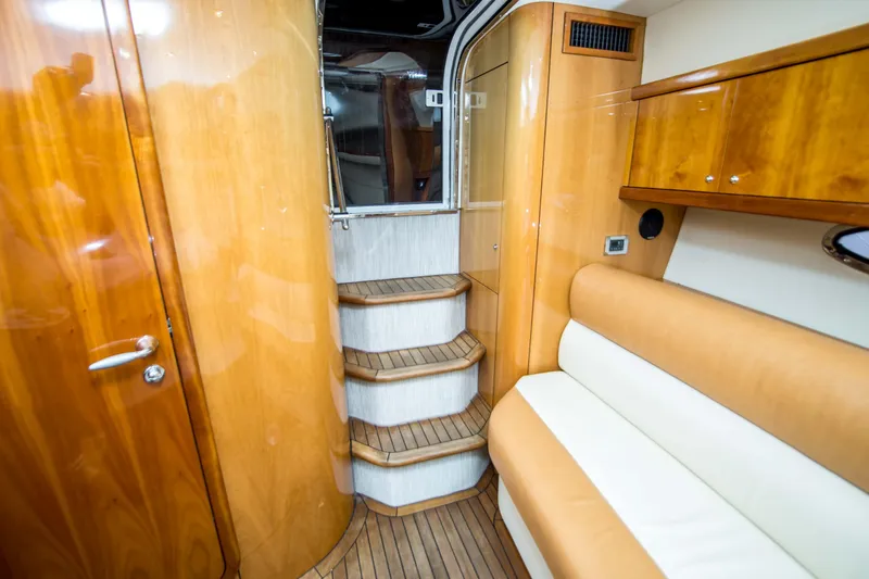 Slide: The Image of Sunseeker Sportfisher 37 2004 - 18