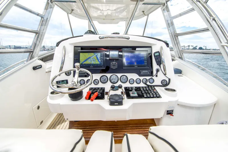 Slide: The Image of Sunseeker Sportfisher 37 2004 - 6