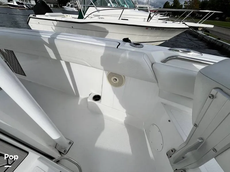 Slide: The Image of Wellcraft Scarab 222 Fisherman 2023 - 16770534