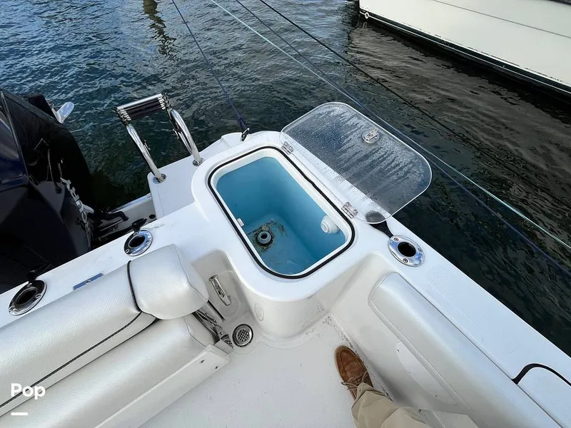 Slide: The Image of Wellcraft Scarab 222 Fisherman 2023 - 16770506