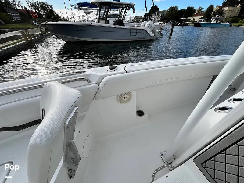 Slide: The Image of Wellcraft Scarab 222 Fisherman 2023 - 16770535