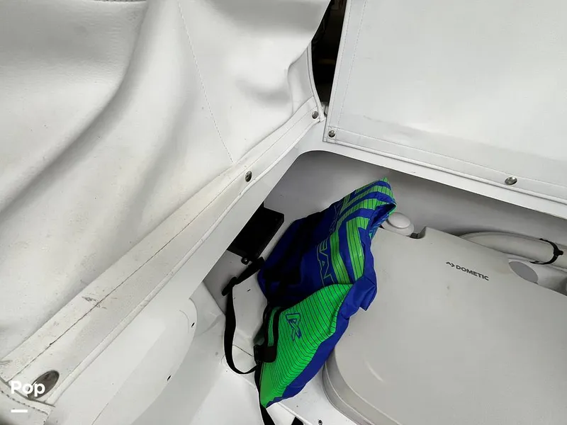 Slide: The Image of Wellcraft Scarab 222 Fisherman 2023 - 16770529