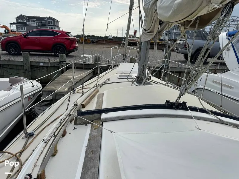 Slide: The Image of Catalina 30 1981 - 16753080