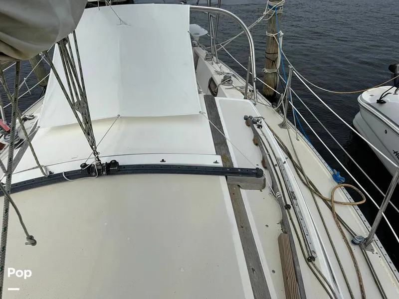 Slide: The Image of Catalina 30 1981 - 16753088