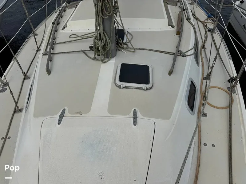 Slide: The Image of Catalina 30 1981 - 16753090