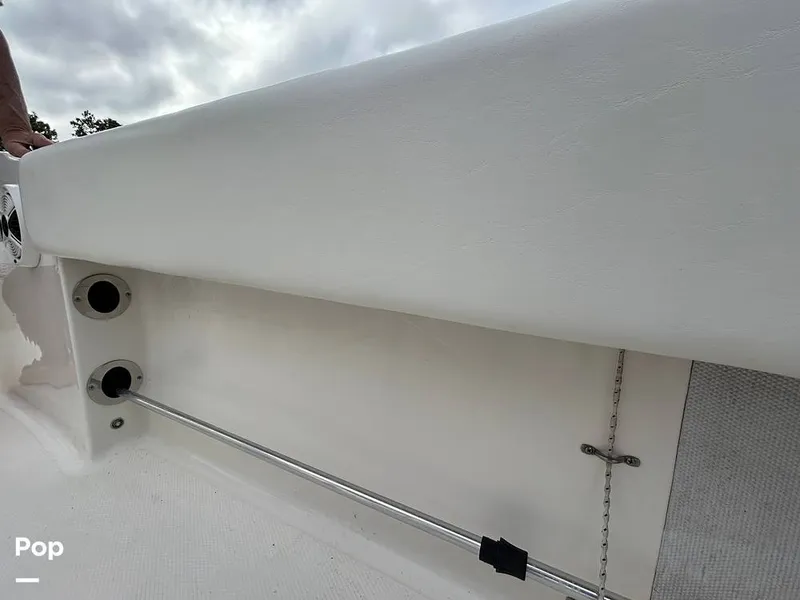 Slide: The Image of Robalo R-180 CC 2019 - 16781527