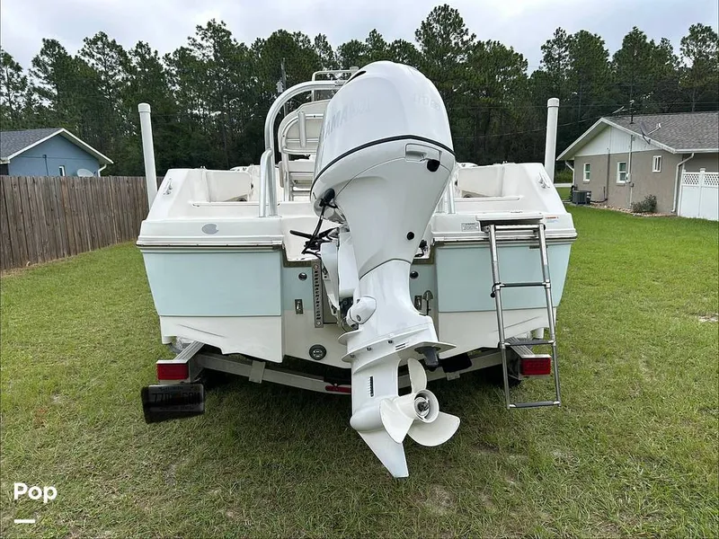 Slide: The Image of Robalo R-180 CC 2019 - 16781436