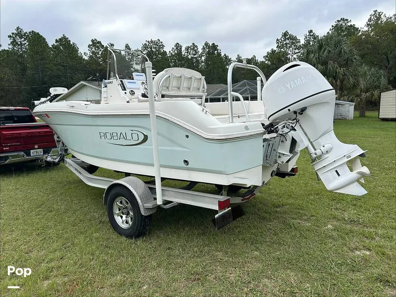 Slide: The Image of Robalo R-180 CC 2019 - 16781435
