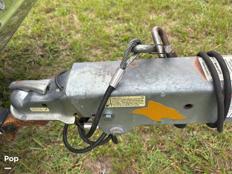 Slide: The Image of Robalo R-180 CC 2019 - 16781456