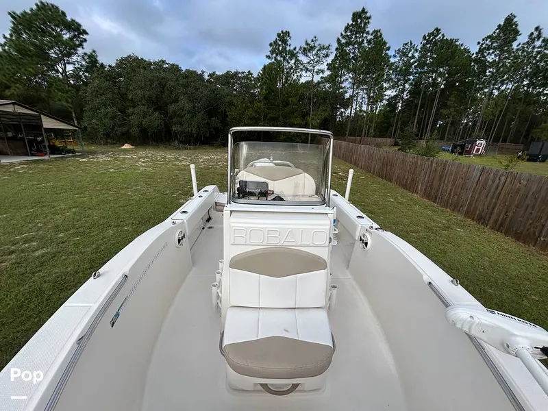Slide: The Image of Robalo R-180 CC 2019 - 16781495