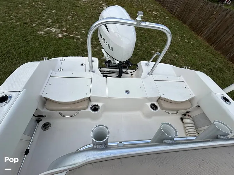 Slide: The Image of Robalo R-180 CC 2019 - 16781518