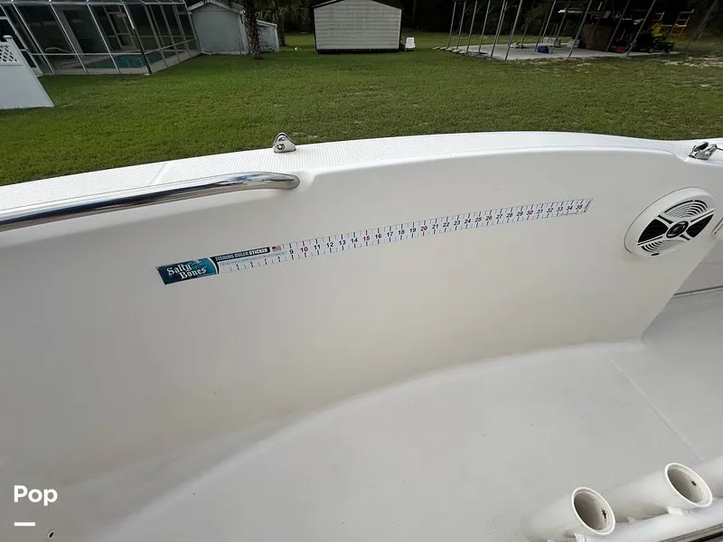 Slide: The Image of Robalo R-180 CC 2019 - 16781504