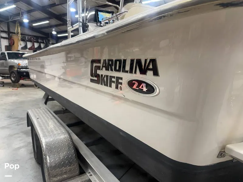 Slide: The Image of Carolina 2480DLX 2020 - 16794846