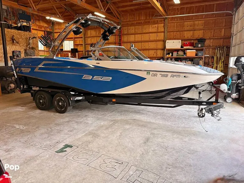 The Image of MB Sports B52 2016 - 16750163