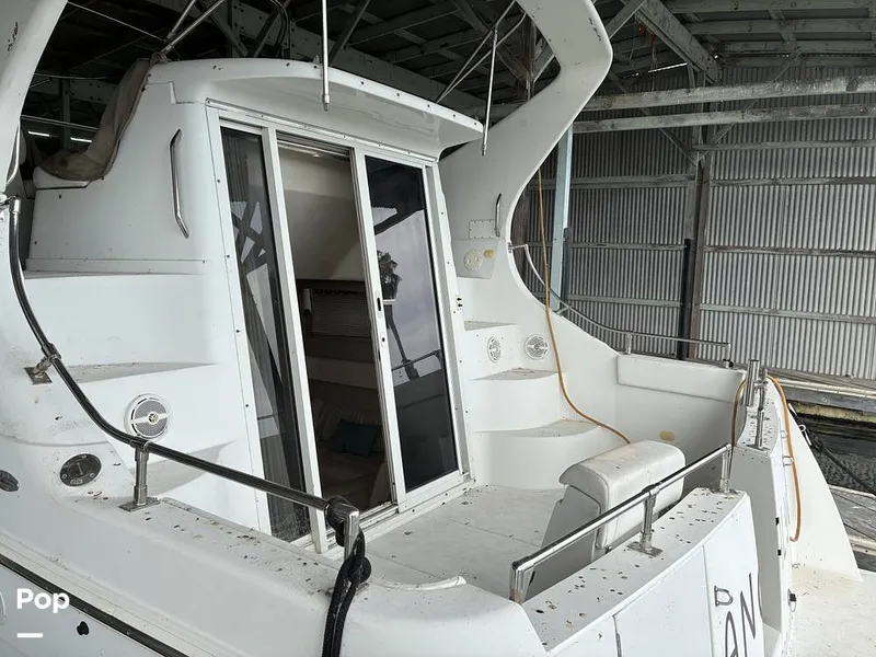 Slide: The Image of Carver Yachts 350 Mariner 1998 - 16759772