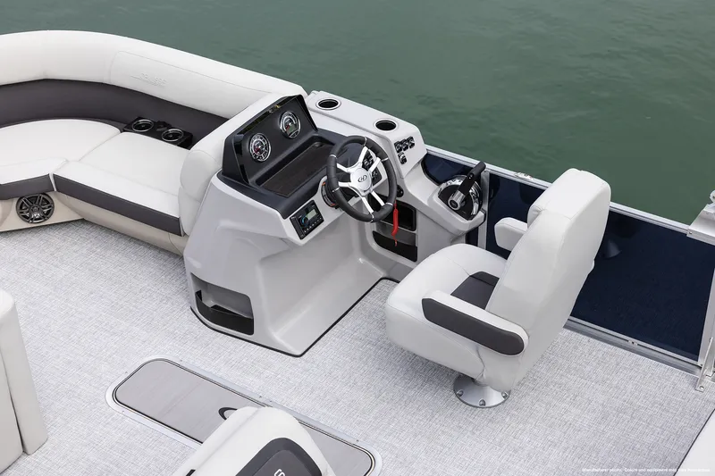 Slide: The Image of Harris 210 Cruiser 2025 - 2