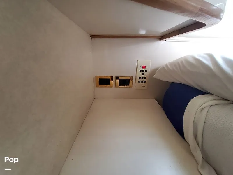 Slide: The Image of Sea Ray 420 Aft Cabin 1996 - 16805682