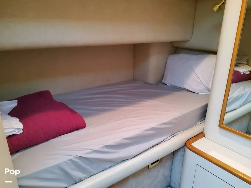 Slide: The Image of Sea Ray 420 Aft Cabin 1996 - 16805369