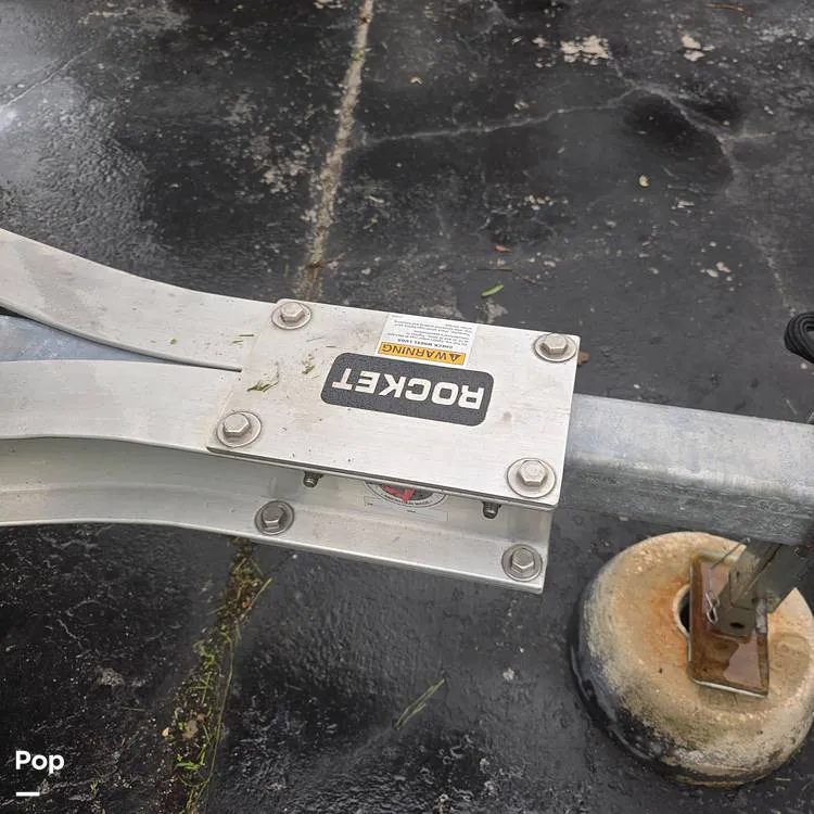 Slide: The Image of Hydra-Sports 20 Bay Bolt 2004 - 16789058