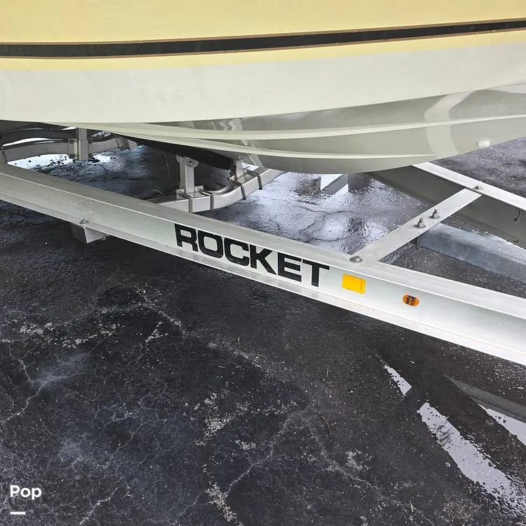 Slide: The Image of Hydra-Sports 20 Bay Bolt 2004 - 16789057