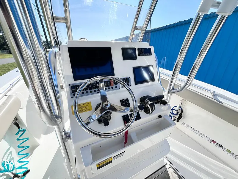 Slide: The Image of GPS / Fishfinder - 16767540
