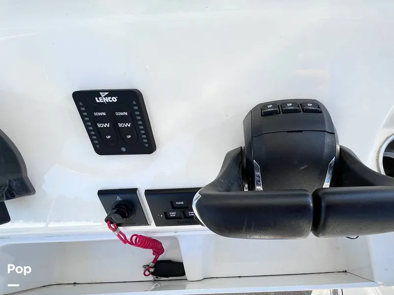 Slide: The Image of Throttle/shift: Elec - 16767553