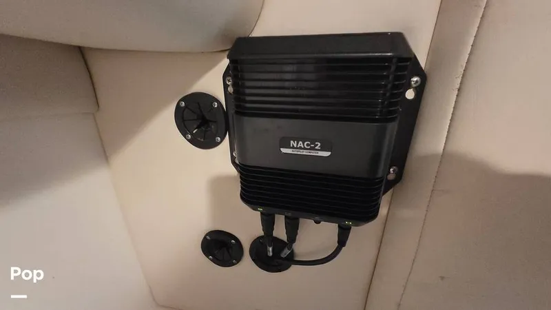 Slide: The Image of Boston Whaler 255 Conquest 2002 - 16837117