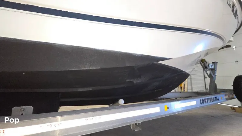 Slide: The Image of Boston Whaler 255 Conquest 2002 - 16837155