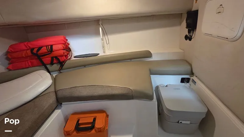 Slide: The Image of Boston Whaler 255 Conquest 2002 - 16837105