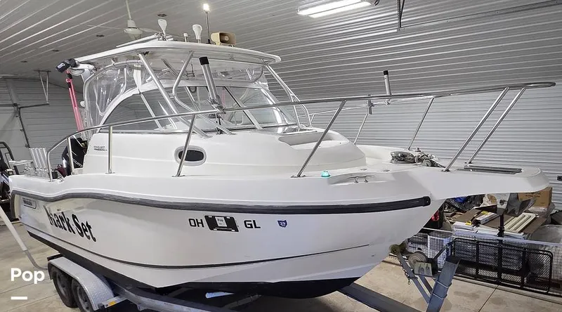 Slide: The Image of Boston Whaler 255 Conquest 2002 - 16837044