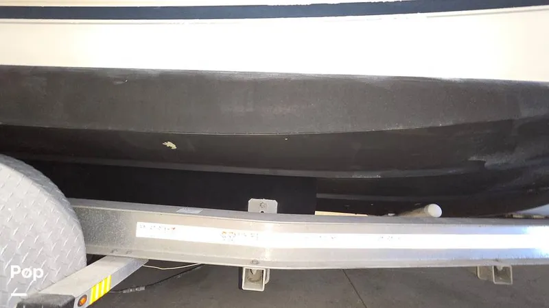 Slide: The Image of Boston Whaler 255 Conquest 2002 - 16837154