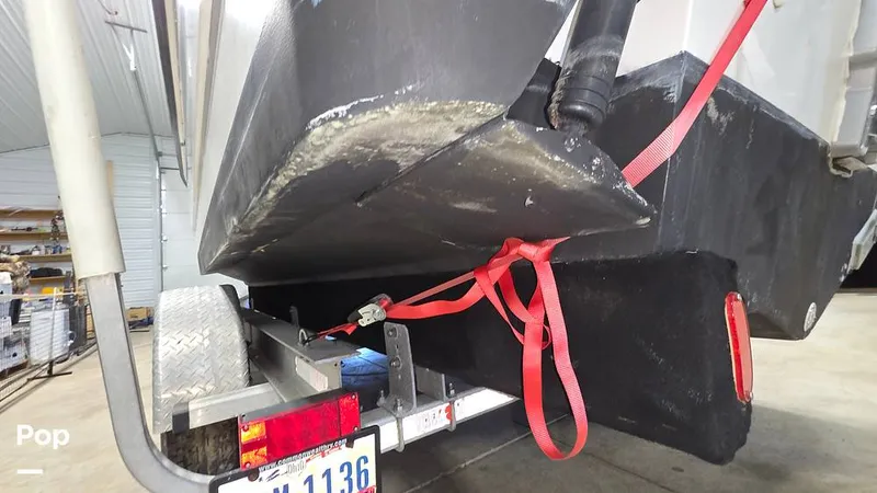 Slide: The Image of Boston Whaler 255 Conquest 2002 - 16837149