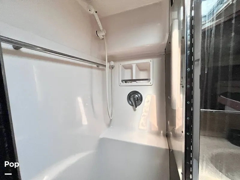 Slide: The Image of Shower - 16831437