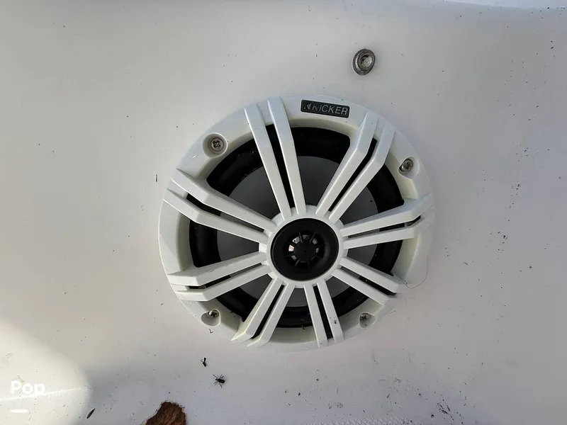 Slide: The Image of Kicker Speaker - 16782177