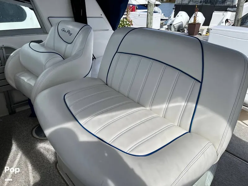 Slide: The Image of Sea Ray 310 Sundancer 2000 - 16817433
