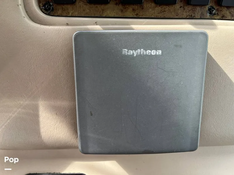 Slide: The Image of Sea Ray 310 Sundancer 2000 - 16817444