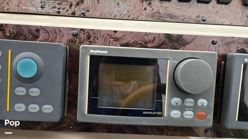 Slide: The Image of Sea Ray 400 Sundancer Gold Edition 1999 - 16833514
