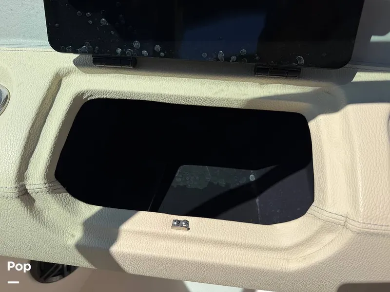 Slide: The Image of Regal LX2 2024 - 16782879