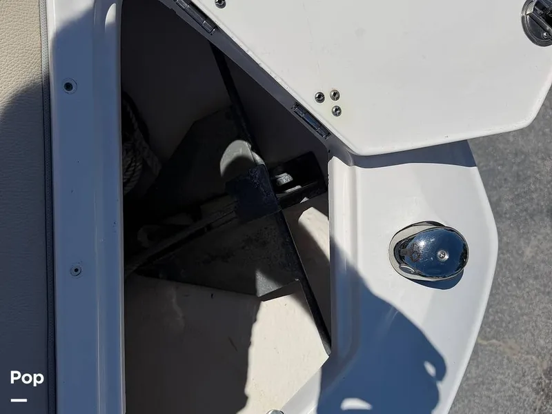 Slide: The Image of Regal LX2 2024 - 16782902