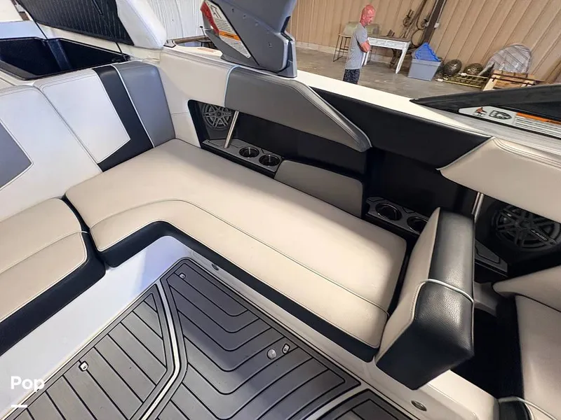 Slide: The Image of Nautique 21 2019 - 16794584