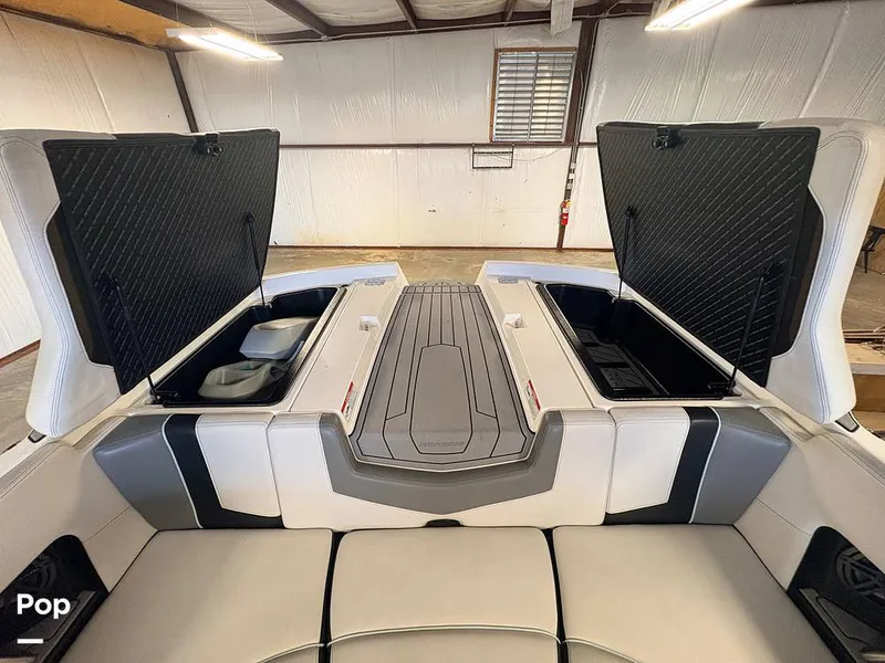 Slide: The Image of Nautique 21 2019 - 16794578