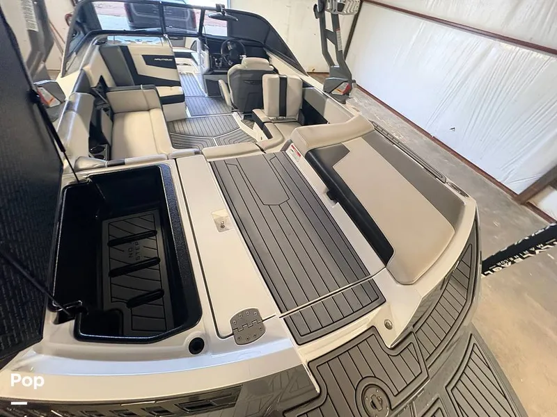 Slide: The Image of Nautique 21 2019 - 16794566