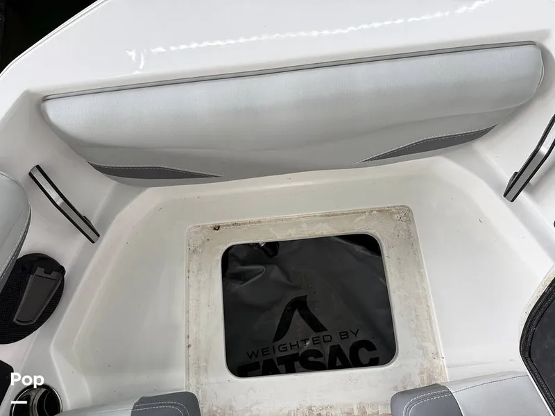 Slide: The Image of Axis T220 2024 - 16832501