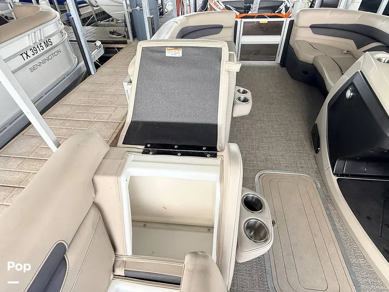 Slide: The Image of Barletta Cabrio C22U 2023 - 16806941