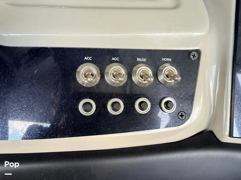 Slide: The Image of Barletta Cabrio 22 QC 2023 - 16819172