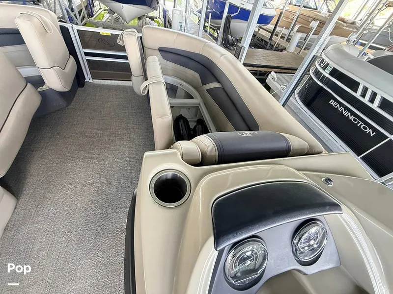 Slide: The Image of Barletta Cabrio 22 QC 2023 - 16819207