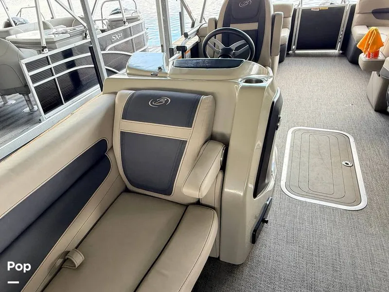Slide: The Image of Barletta Cabrio 22 QC 2023 - 16819178